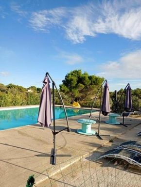 Villa de 16 chambres avec piscine privee sauna et jardin clos a Mouries